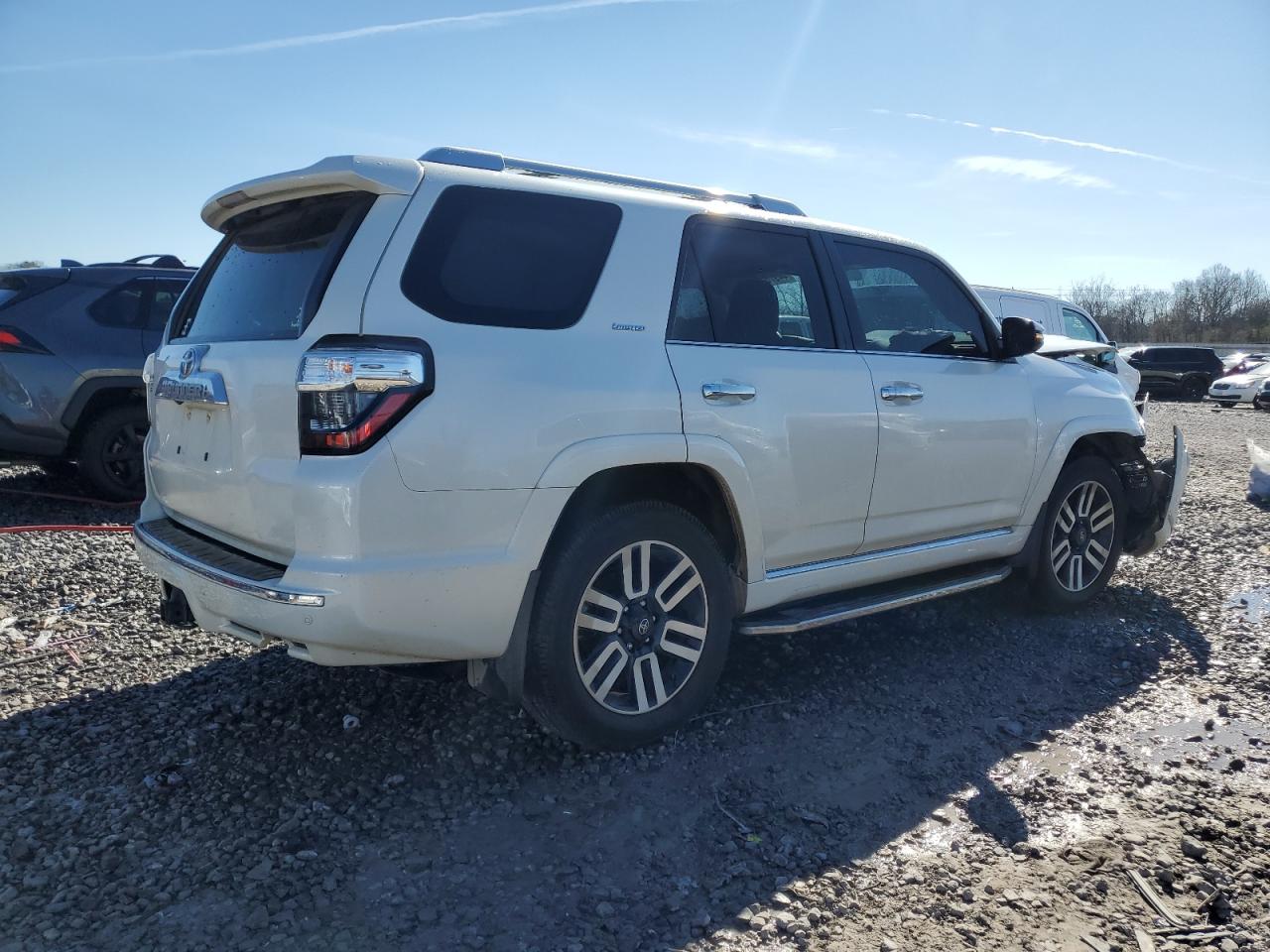2018 Toyota 4Runner - Image 3