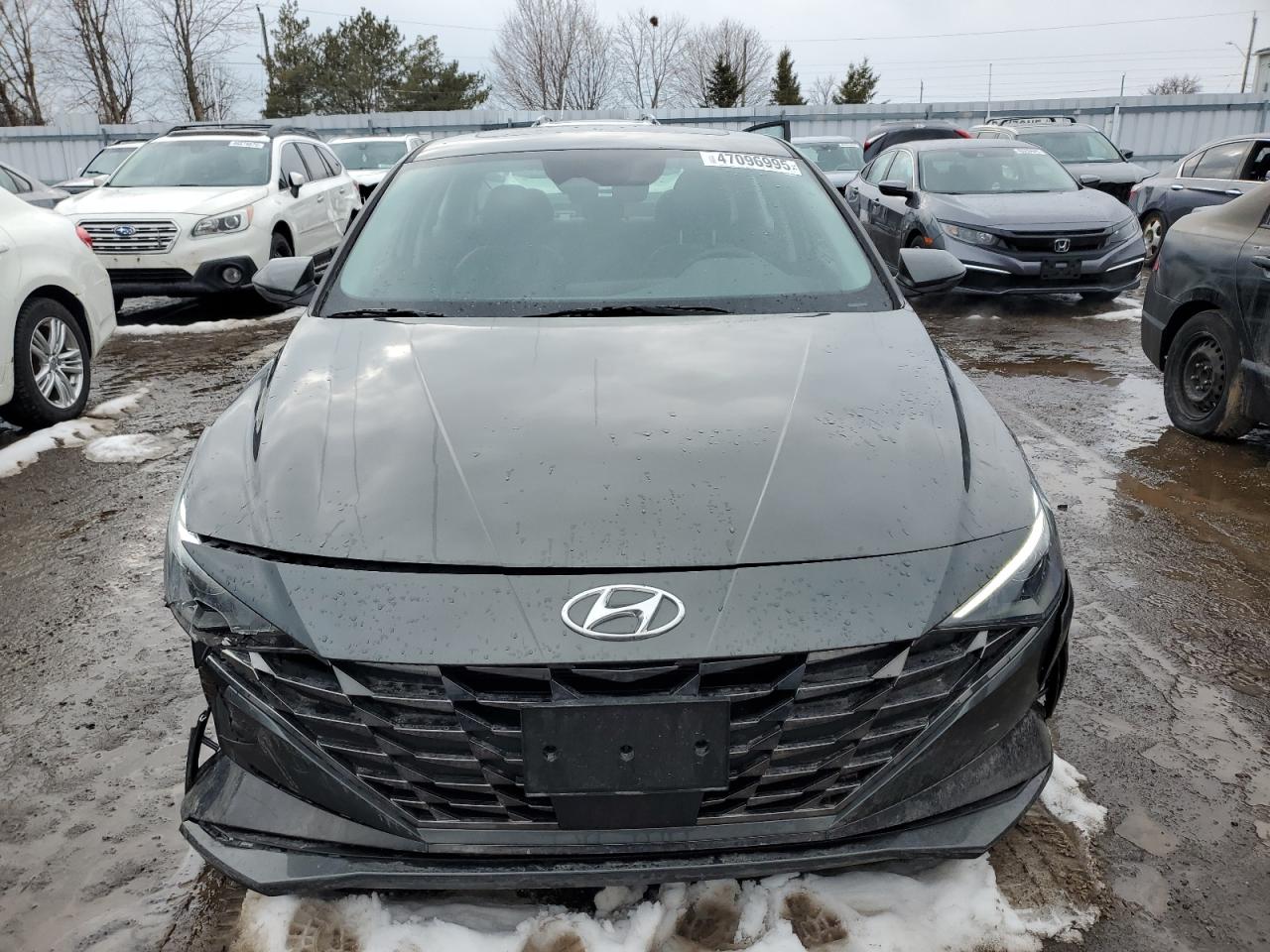 2023 Hyundai Elantra - Image 5