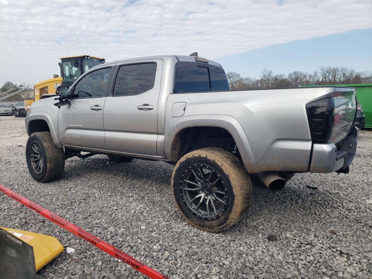 2018 Toyota Tacoma - Image 2