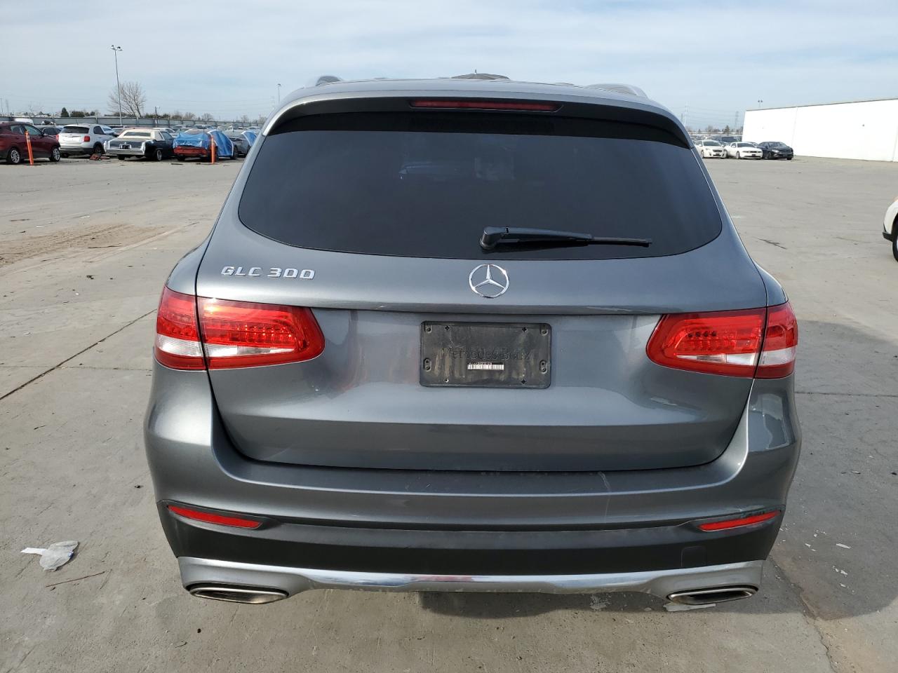 2016 Mercedes-Benz GLC - Image 6