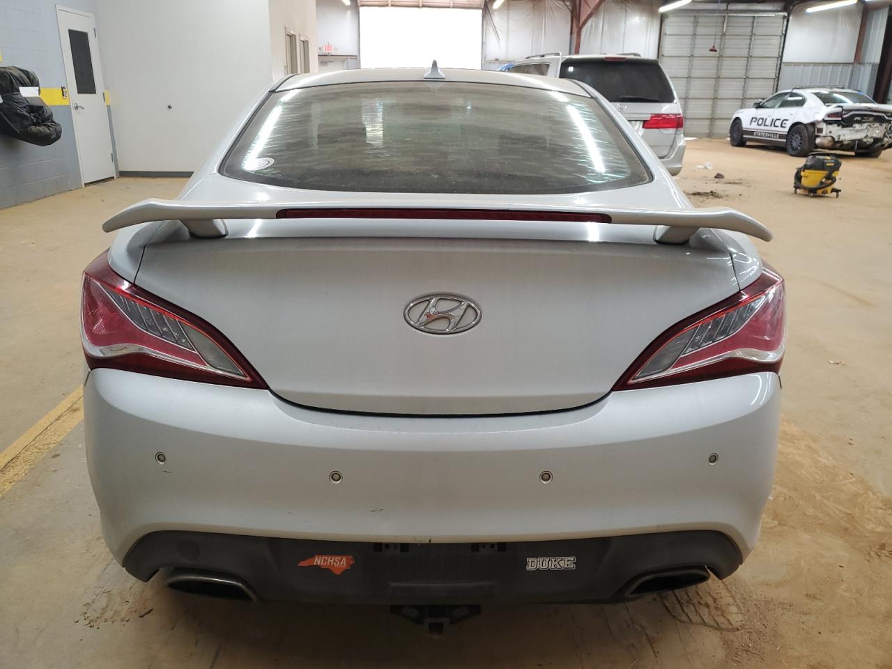 2015 Hyundai Genesis - Image 6