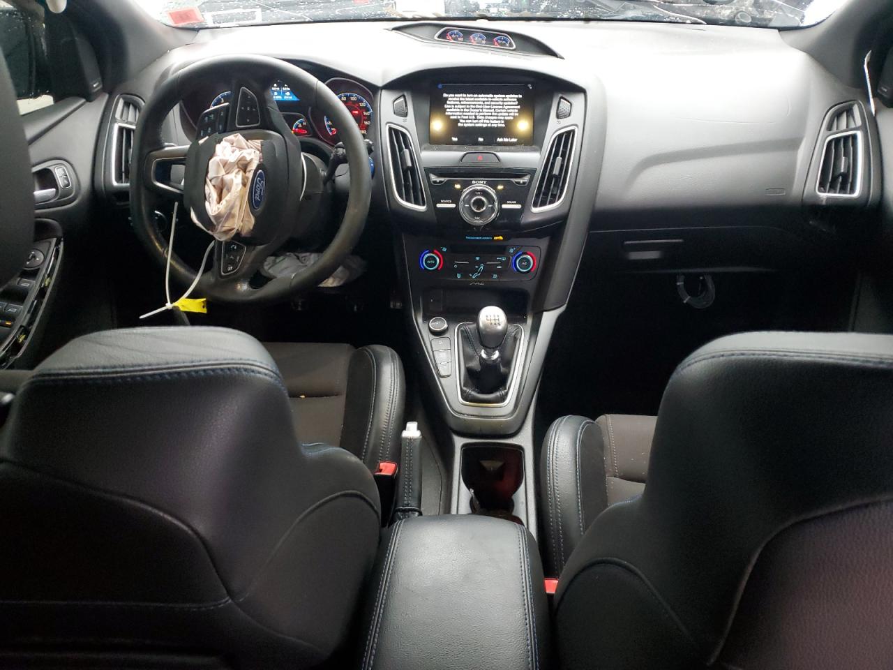 VIN: WF0DP3TH3H4120540 2017 FORD FOCUS