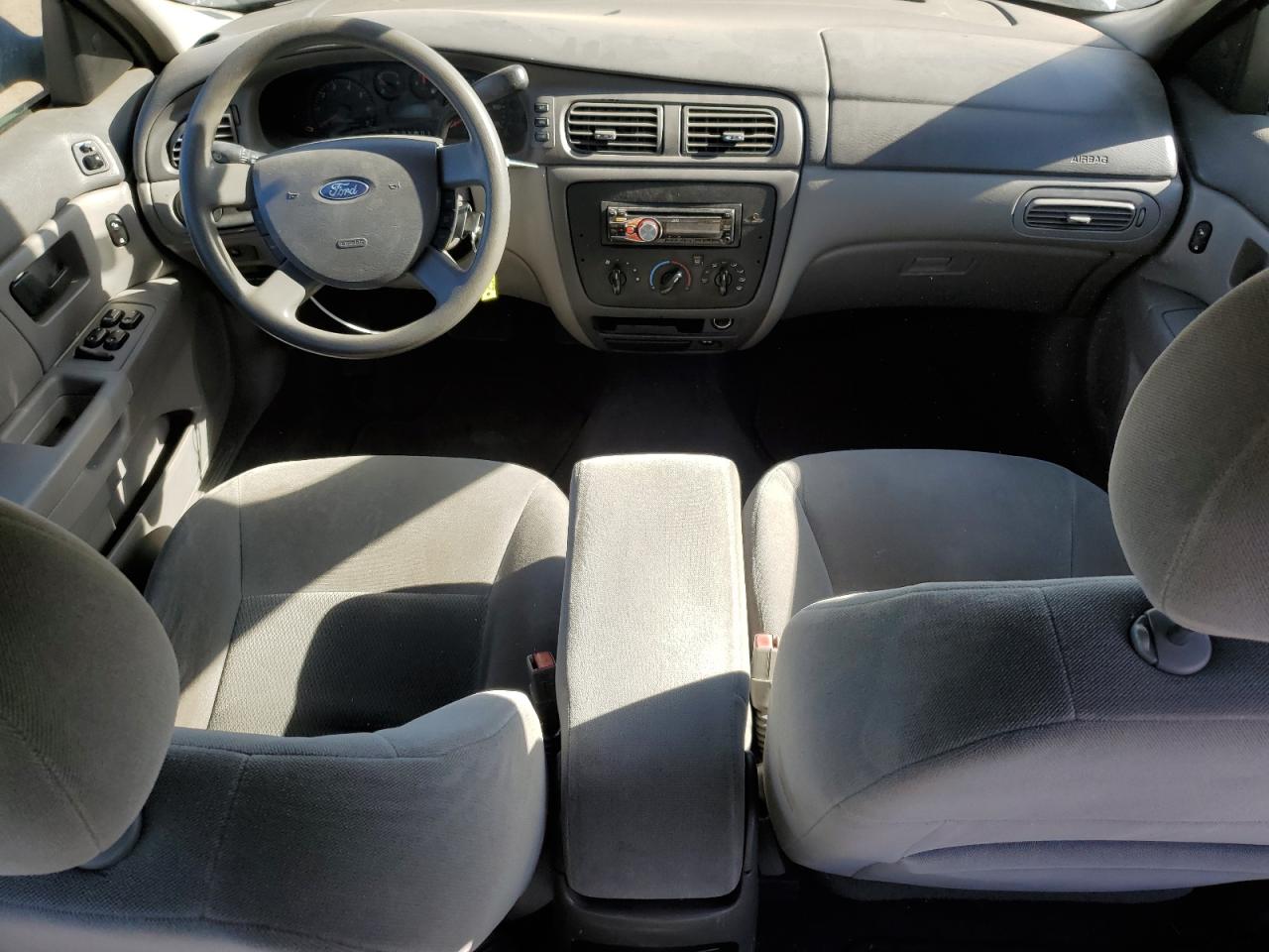 2005 Ford Taurus - Image 8