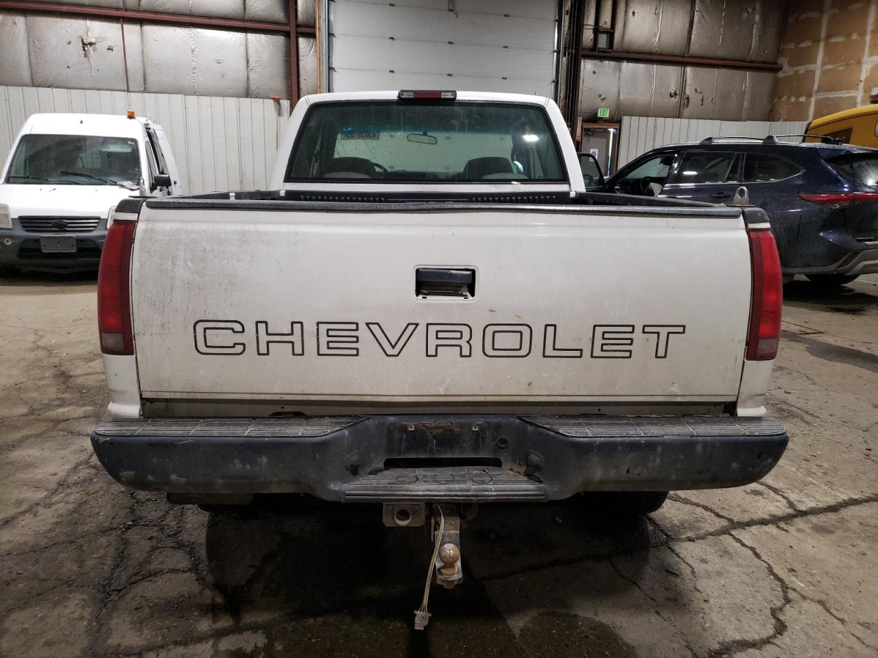 1998 Chevrolet GMT-400 - Image 6