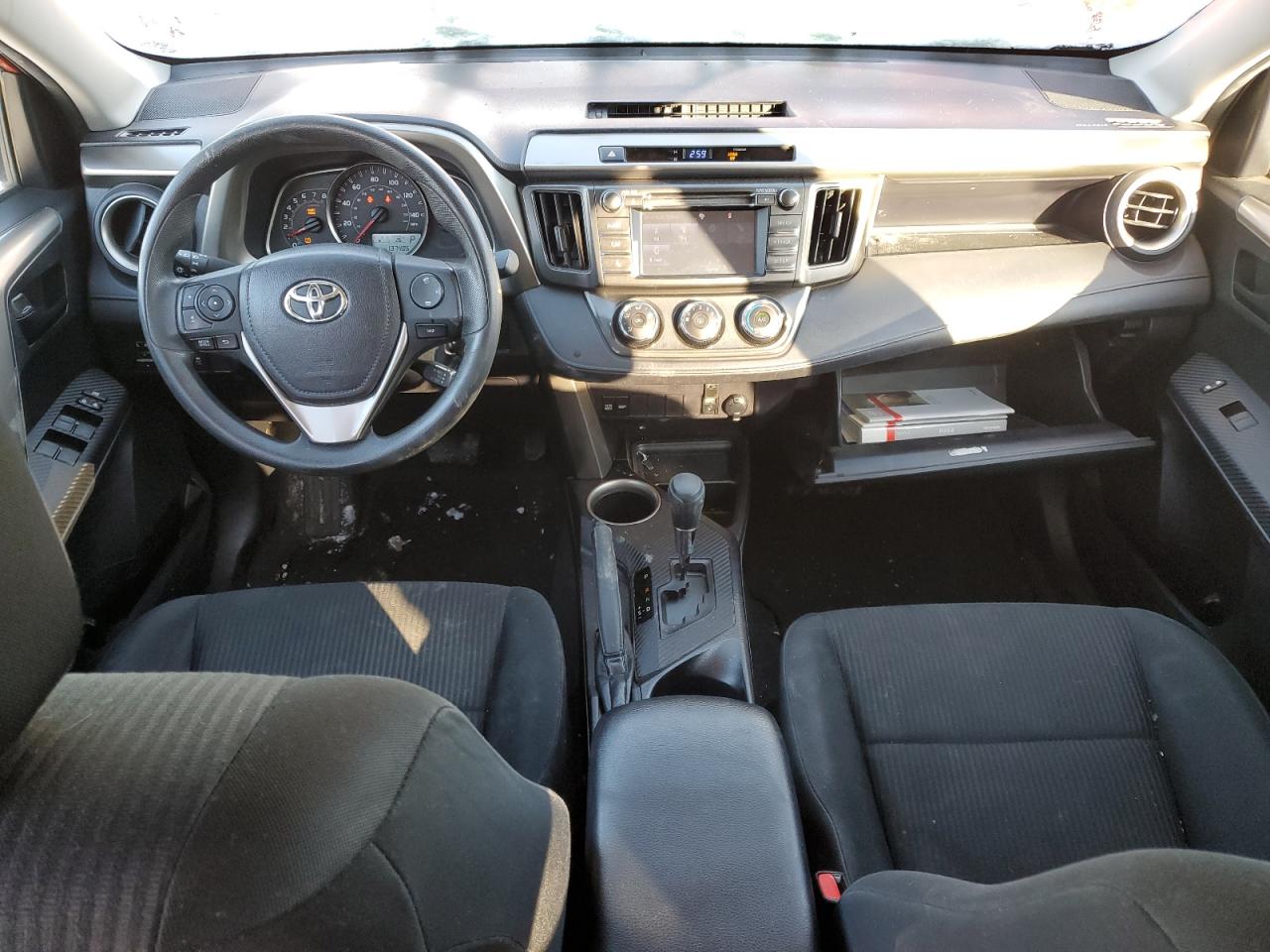 2015 Toyota RAV 4 - Image 8