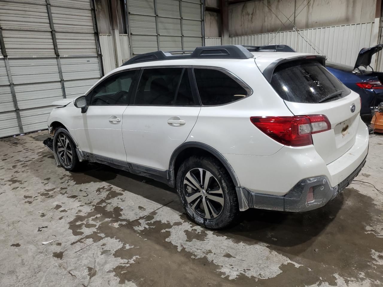 2018 Subaru Outback - Image 2