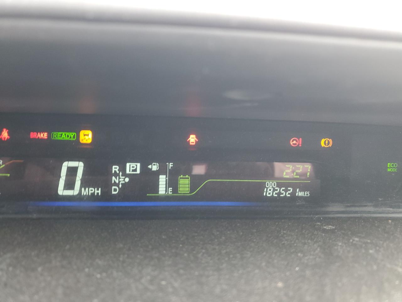 2012 Toyota Prius - Image 9