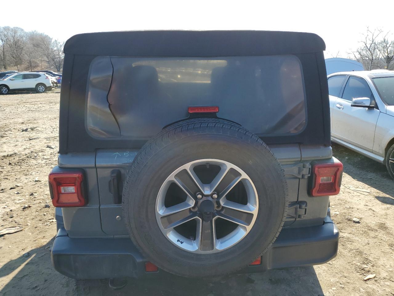 2018 Jeep Wrangler - Image 6