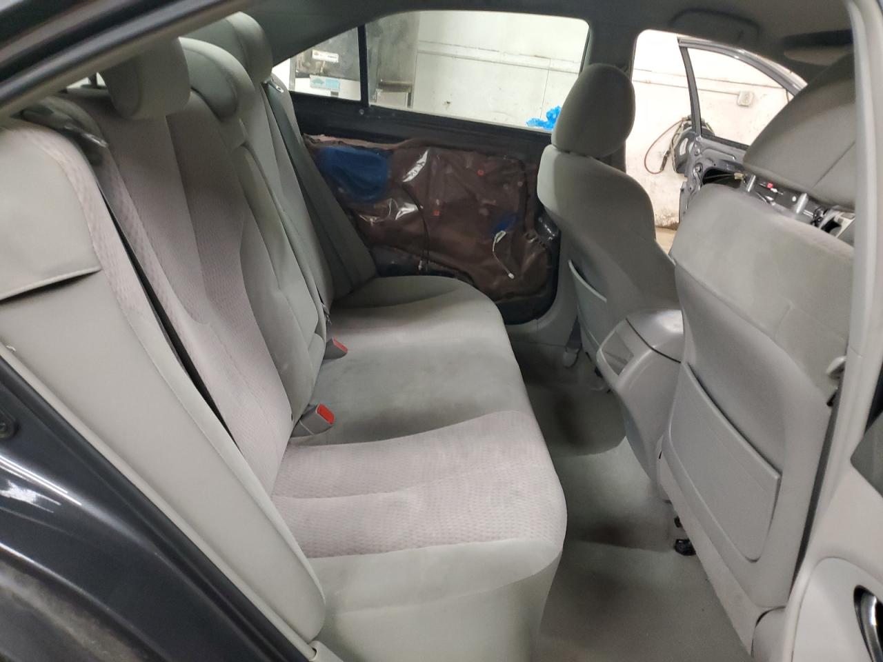 2011 Toyota Camry - Image 10