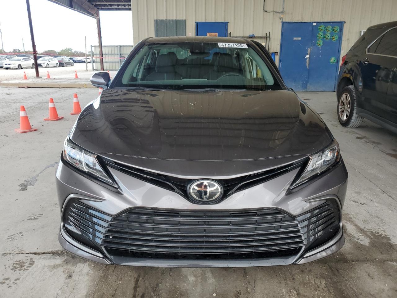 2021 Toyota Camry - Image 5