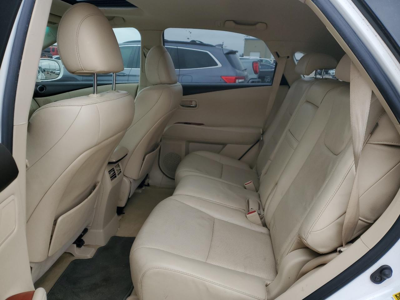 2010 Lexus RX - Image 11