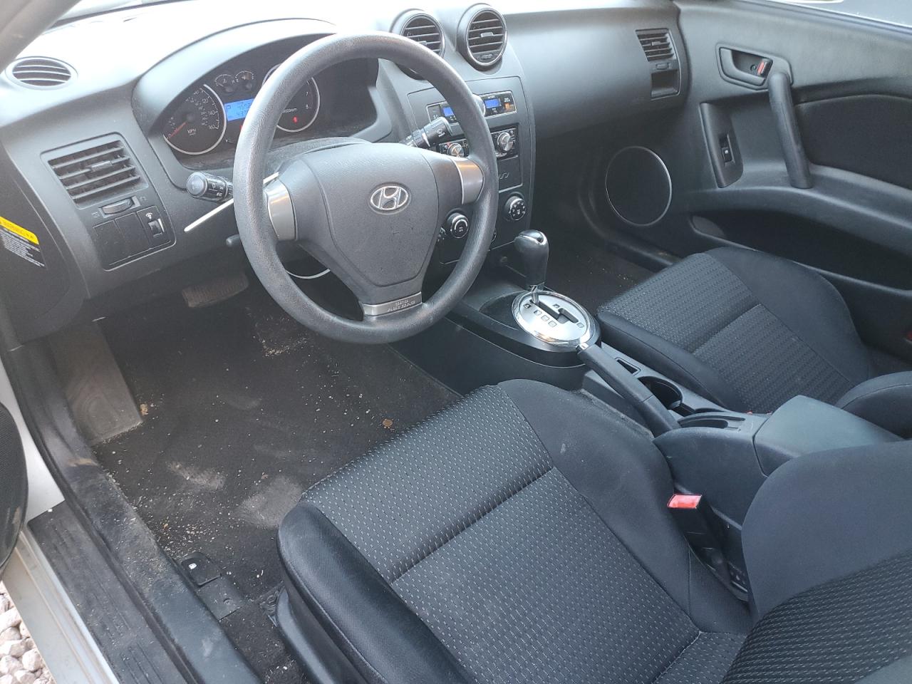 2008 Hyundai Tiburon - Image 8