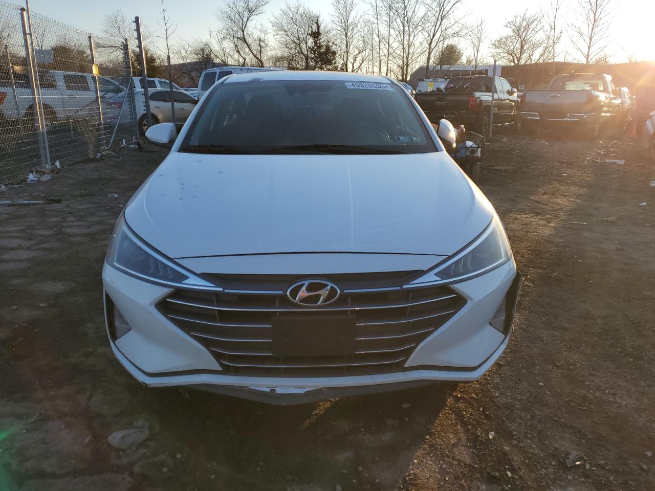 2020 Hyundai Elantra - Image 5