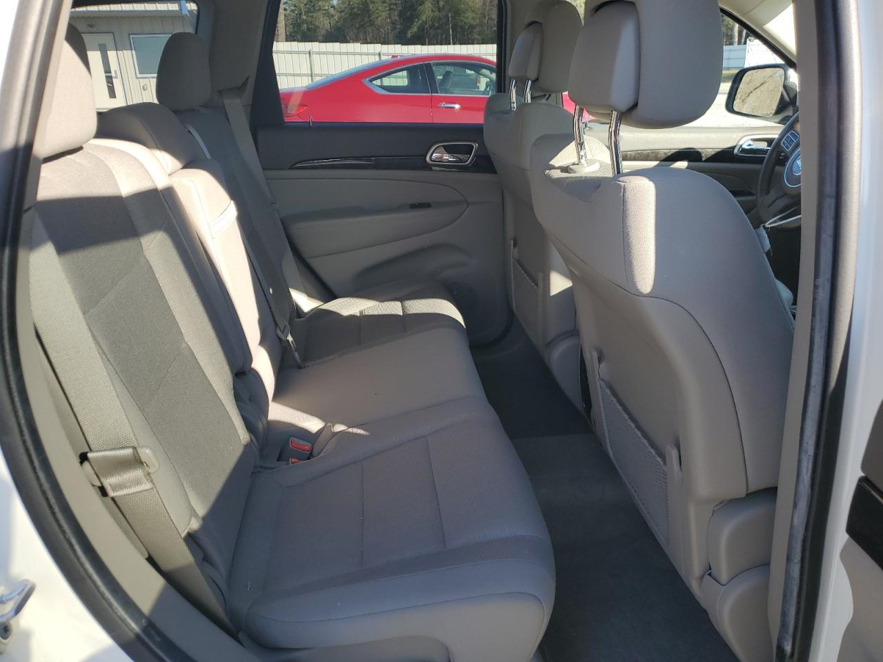 2011 Jeep Grand Cherokee - Image 10