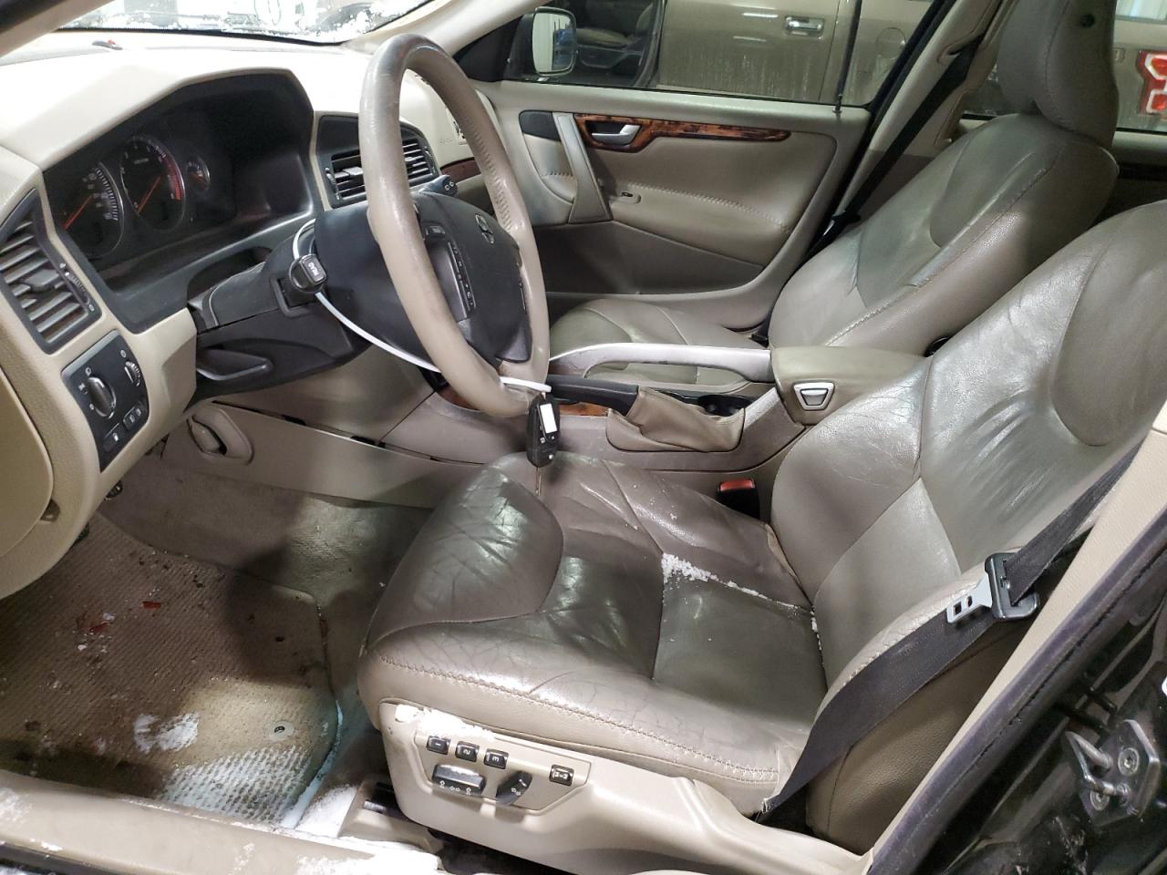 2005 Volvo XC70 - Image 7