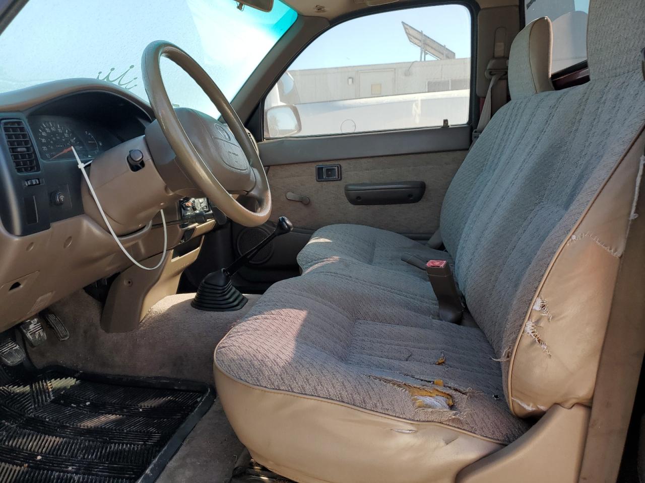 1995 Toyota Tacoma - Image 7
