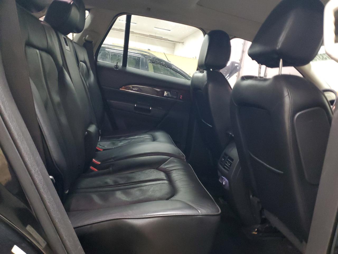 2013 Lincoln MKX - Image 11