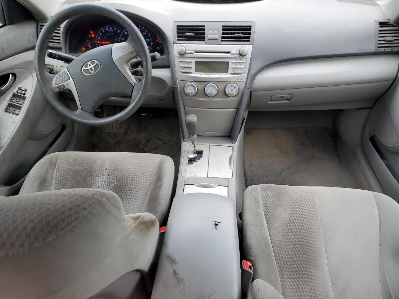 2011 Toyota Camry - Image 8