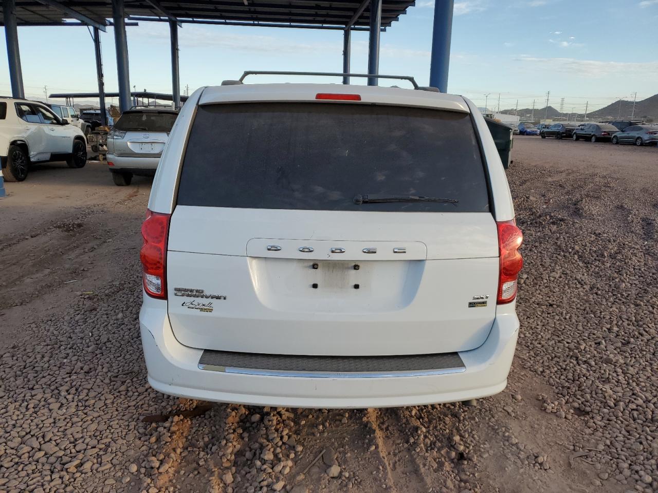 2014 Dodge Caravan - Image 6