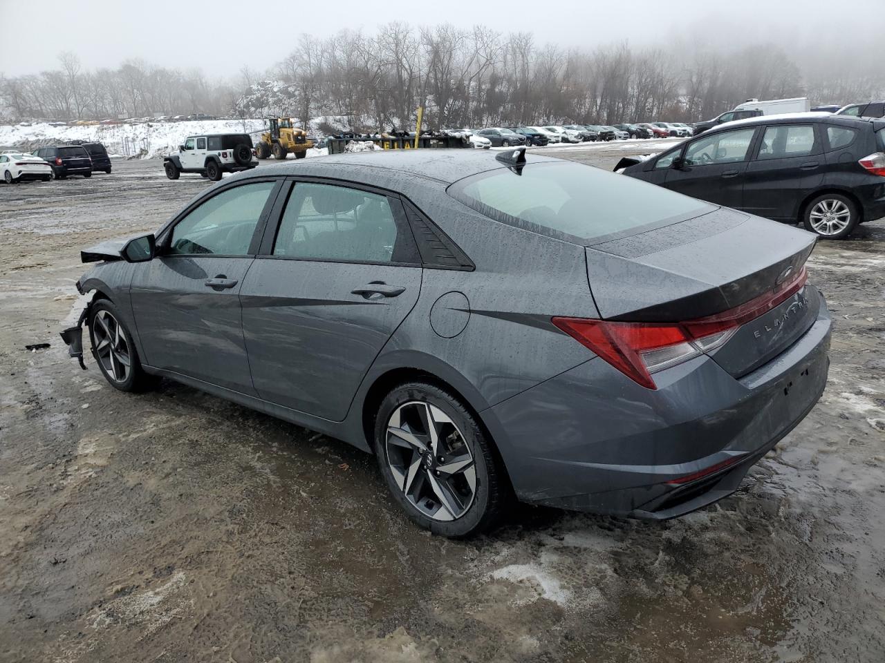 2023 Hyundai Elantra - Image 2
