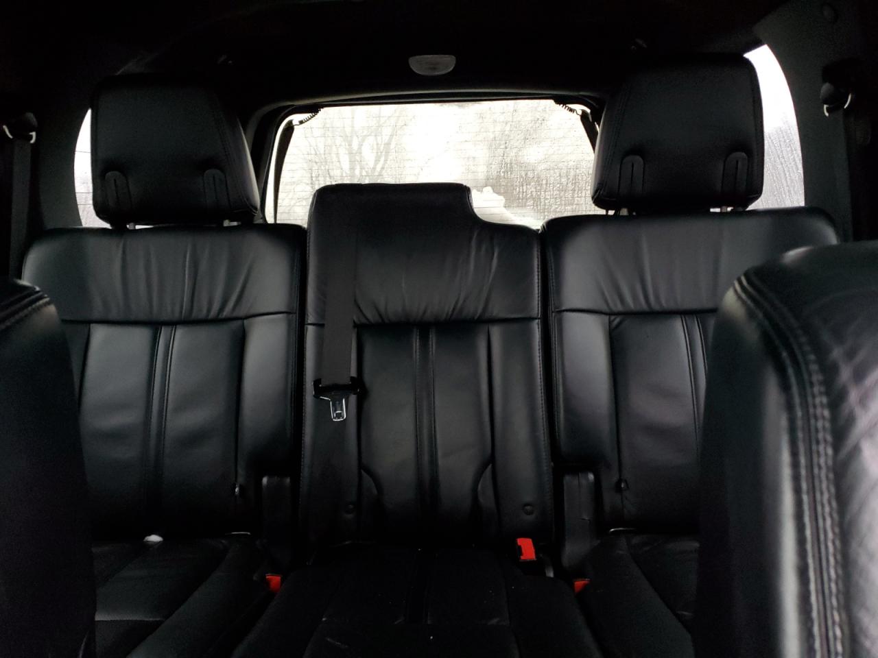 2015 Lincoln Navigator - Image 10