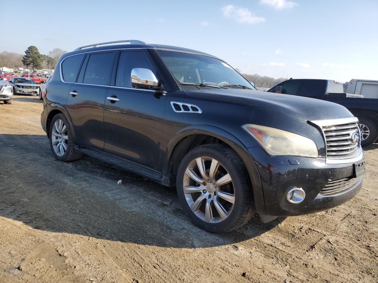 2011 Infiniti QX56 - Image 4
