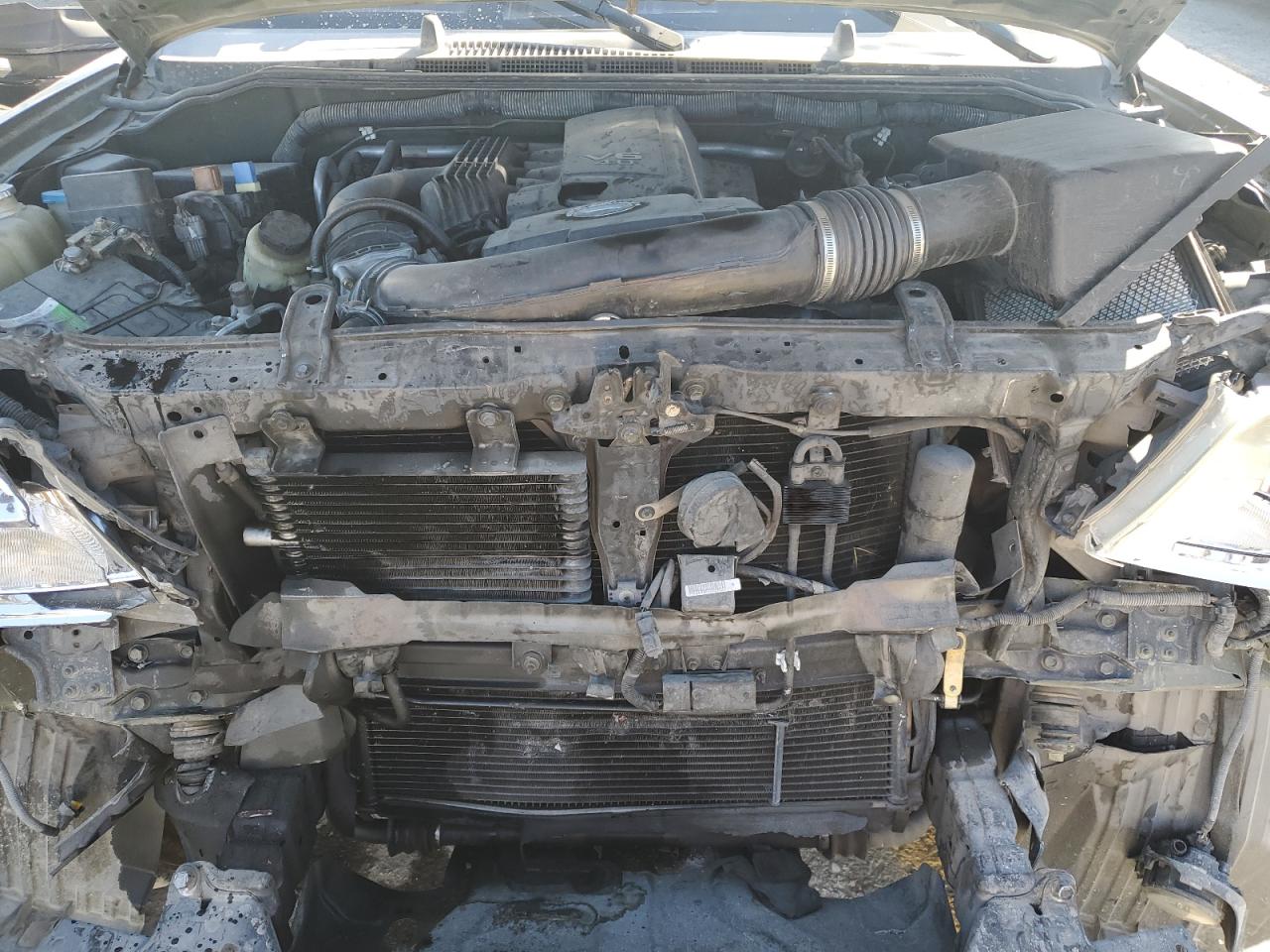 2005 Nissan Pathfinder - Image 13