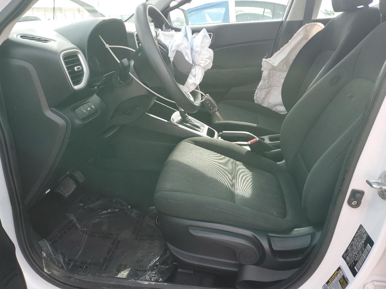 2021 Hyundai Venue - Image 7