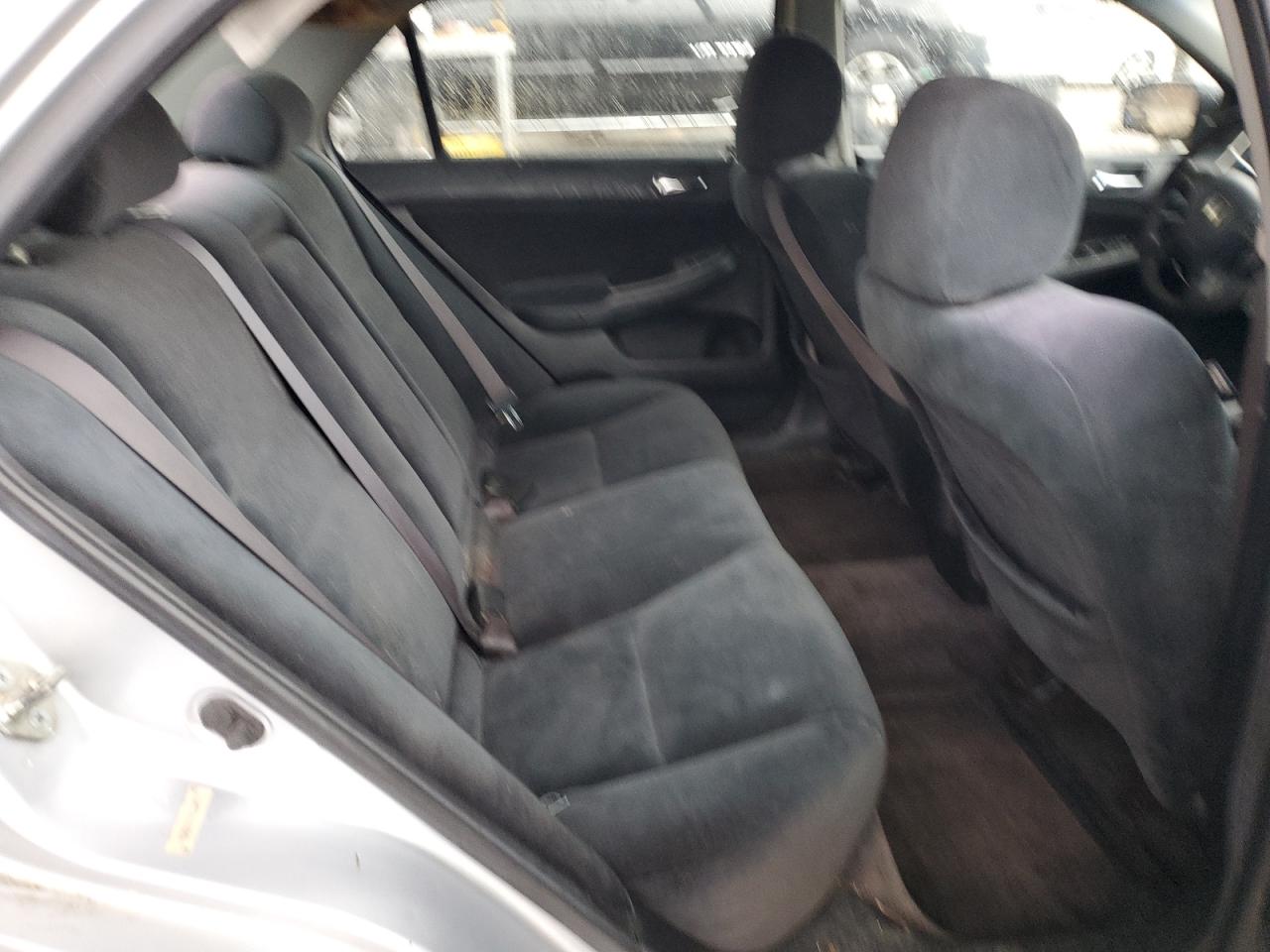 2003 Honda Accord - Image 10