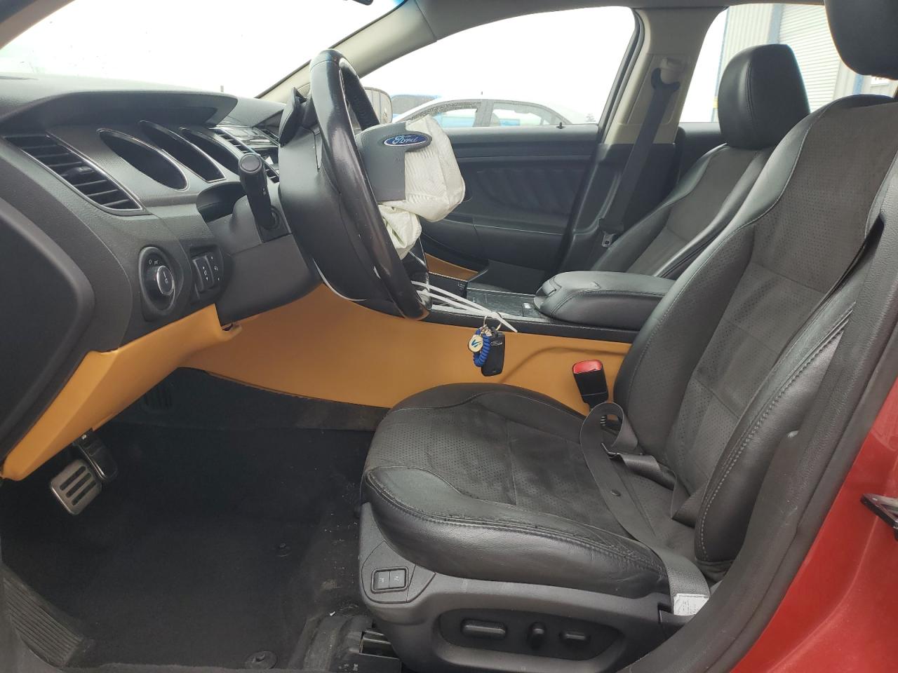 2011 Ford Taurus - Image 7