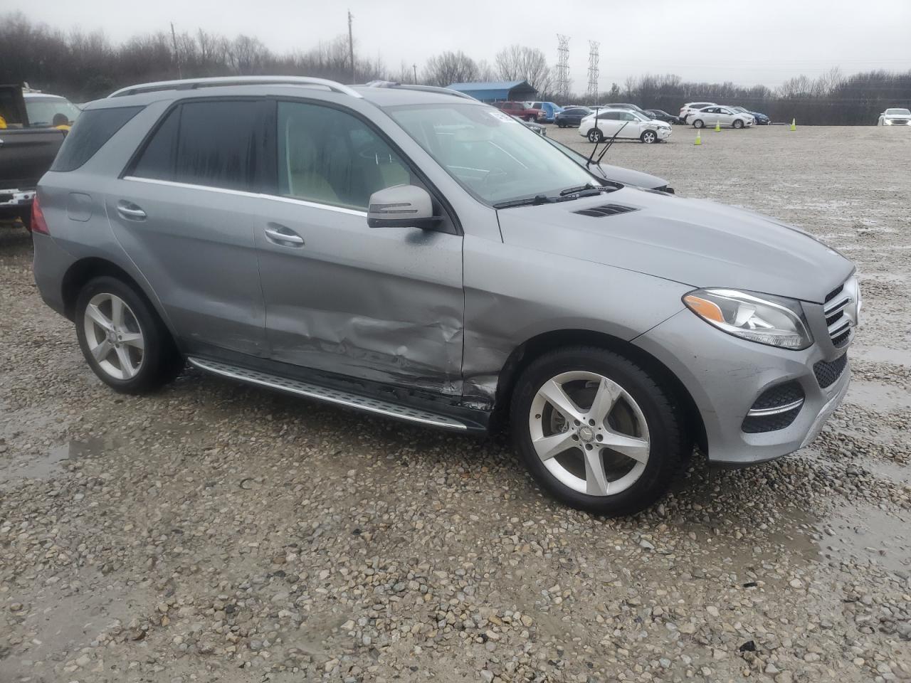 2016 Mercedes-Benz GLE - Image 4