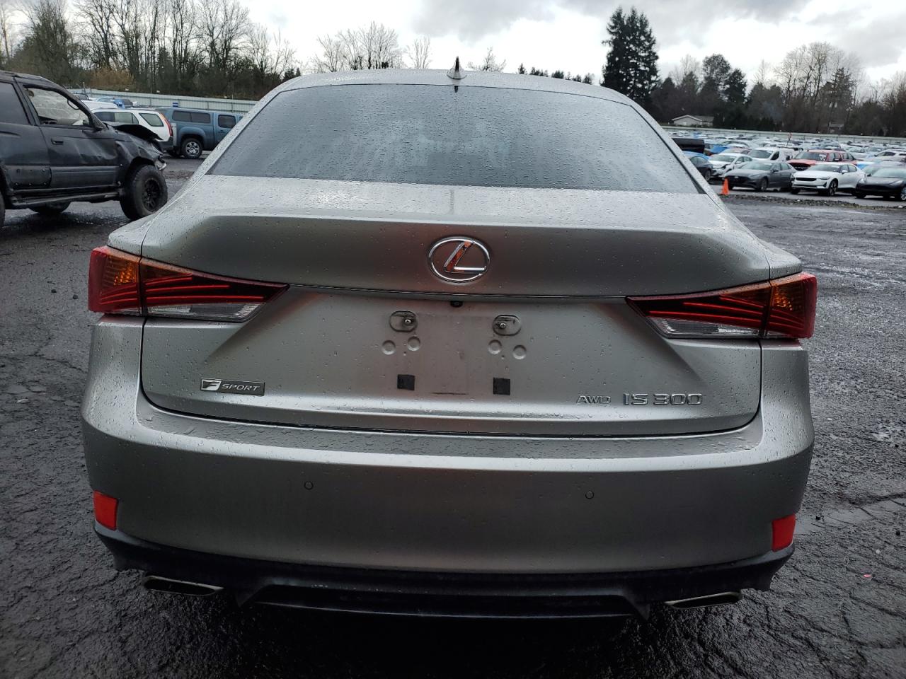 2018 Lexus IS - Image 6