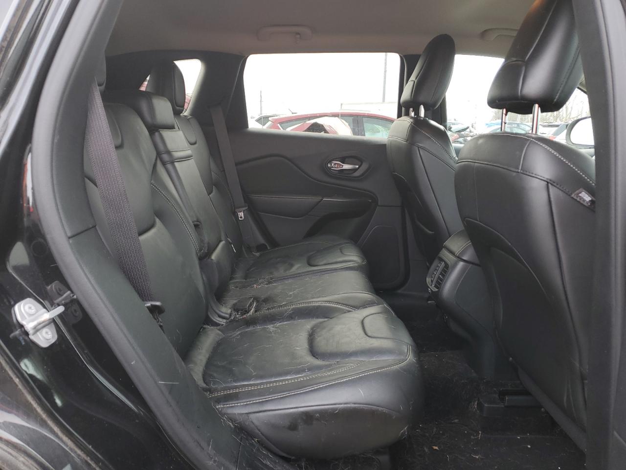 2015 Jeep Grand Cherokee - Image 11
