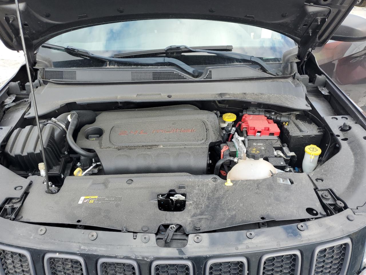 2021 Jeep Compass - Image 12