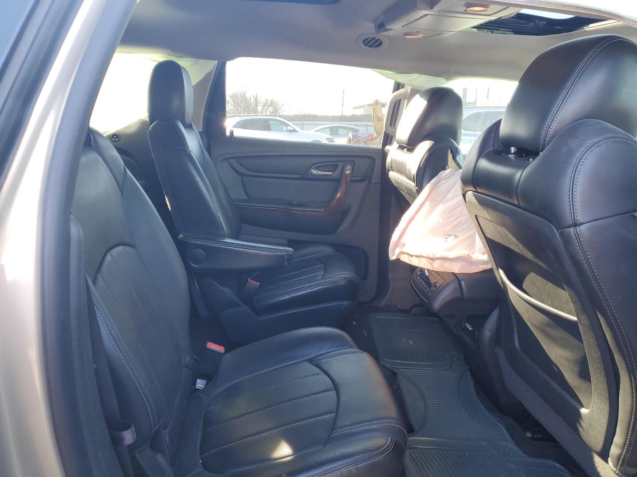 2013 Chevrolet Traverse - Image 11