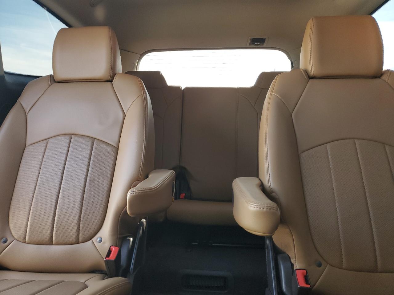 2016 Buick Enclave - Image 10