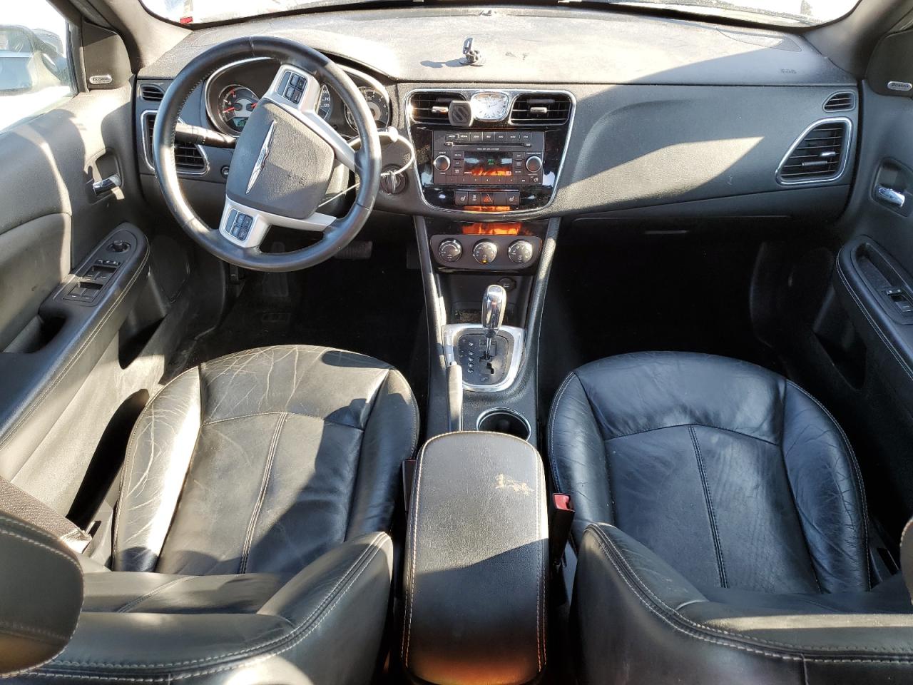 2013 Chrysler 200 - Image 8