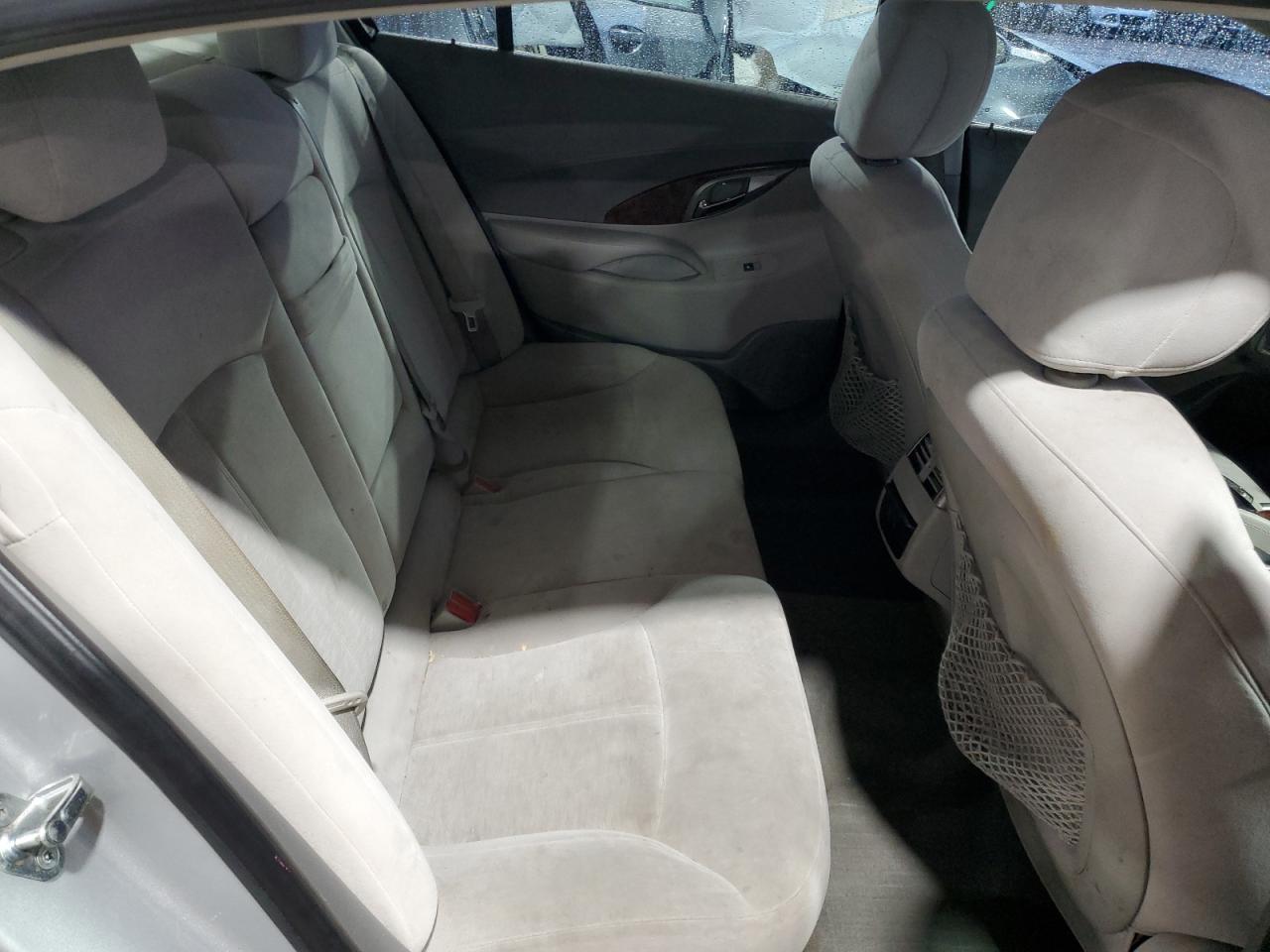 2010 Buick LaCrosse - Image 10