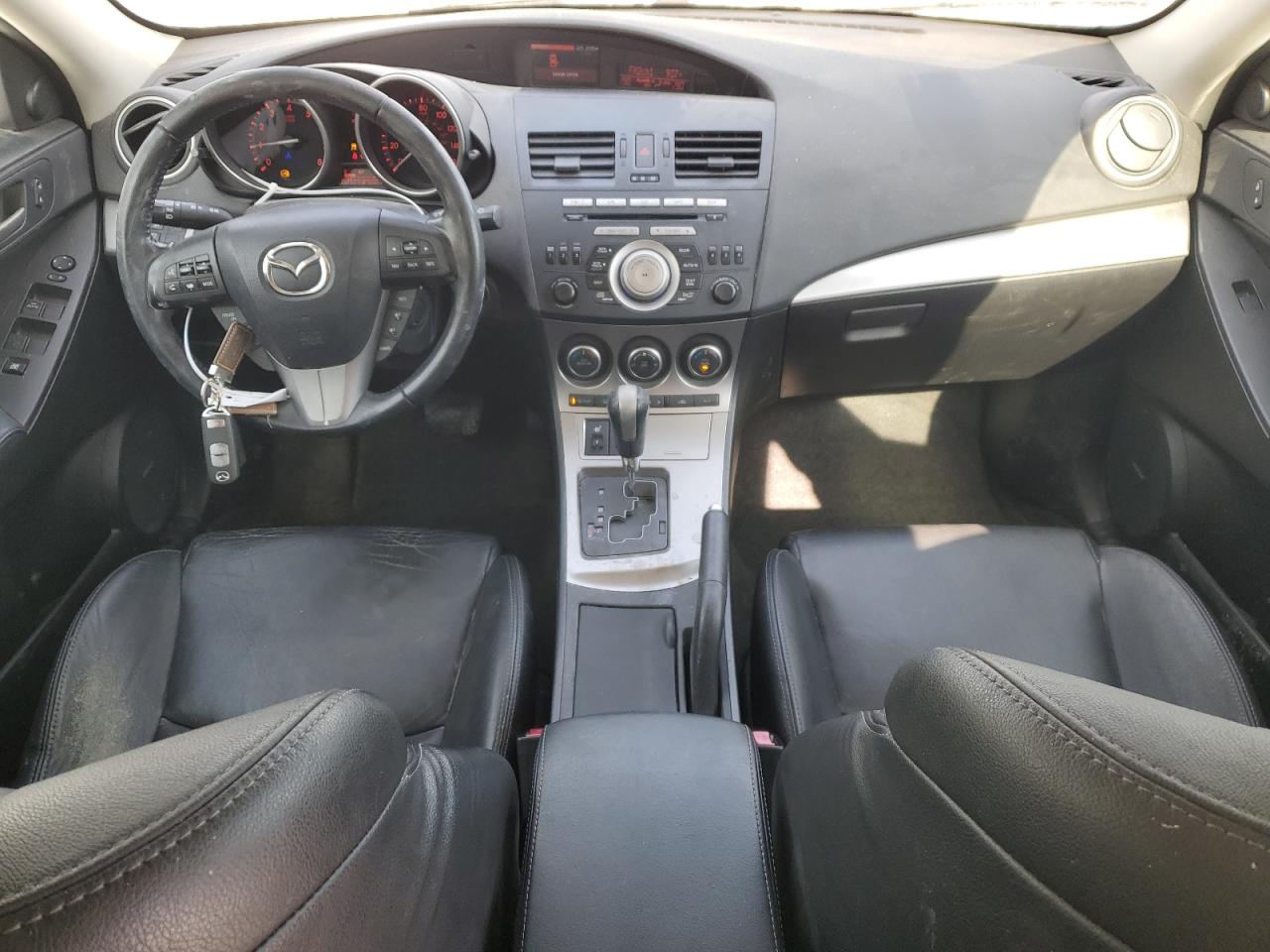 2011 Mazda 3 - Image 8