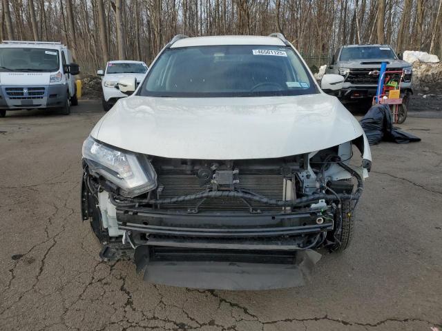  NISSAN ROGUE 2018 White