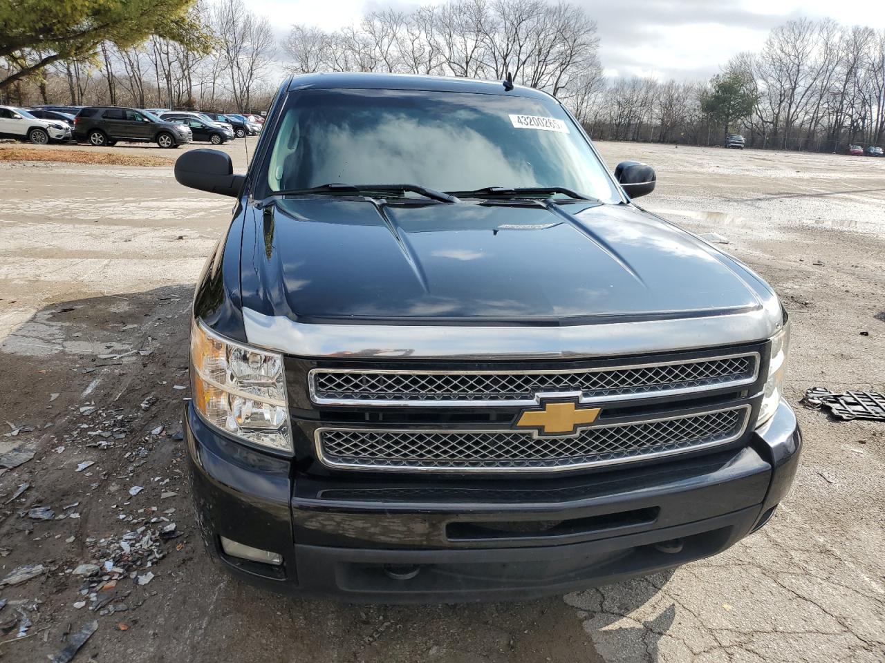 2013 Chevrolet Silverado - Image 5