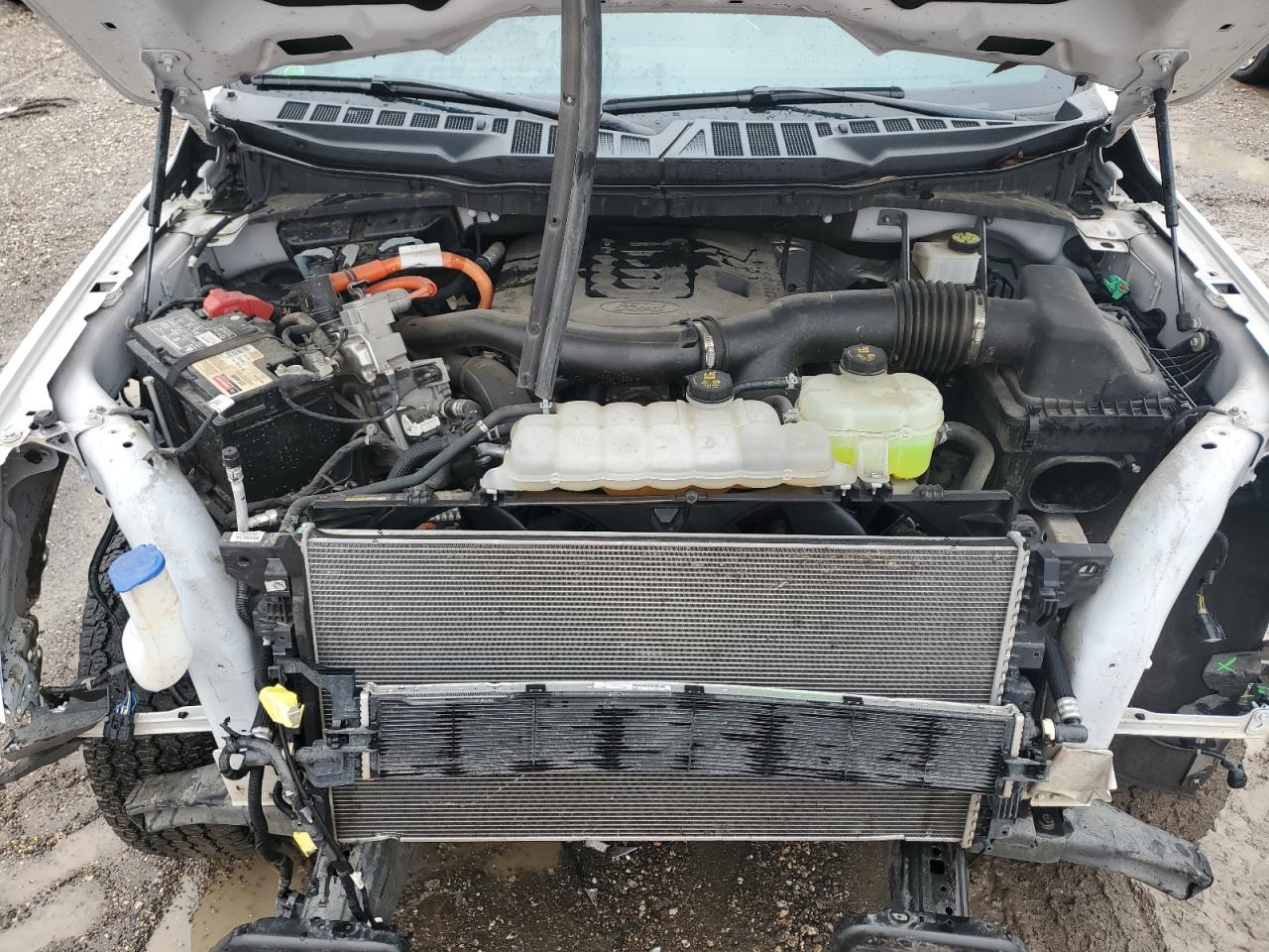 2022 Ford F-150 - Image 11
