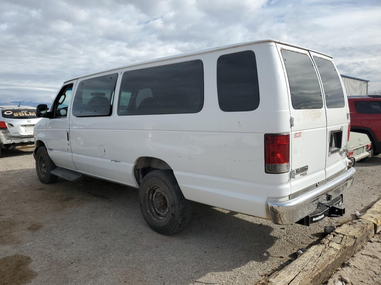 2006 Ford Econoline - Image 2