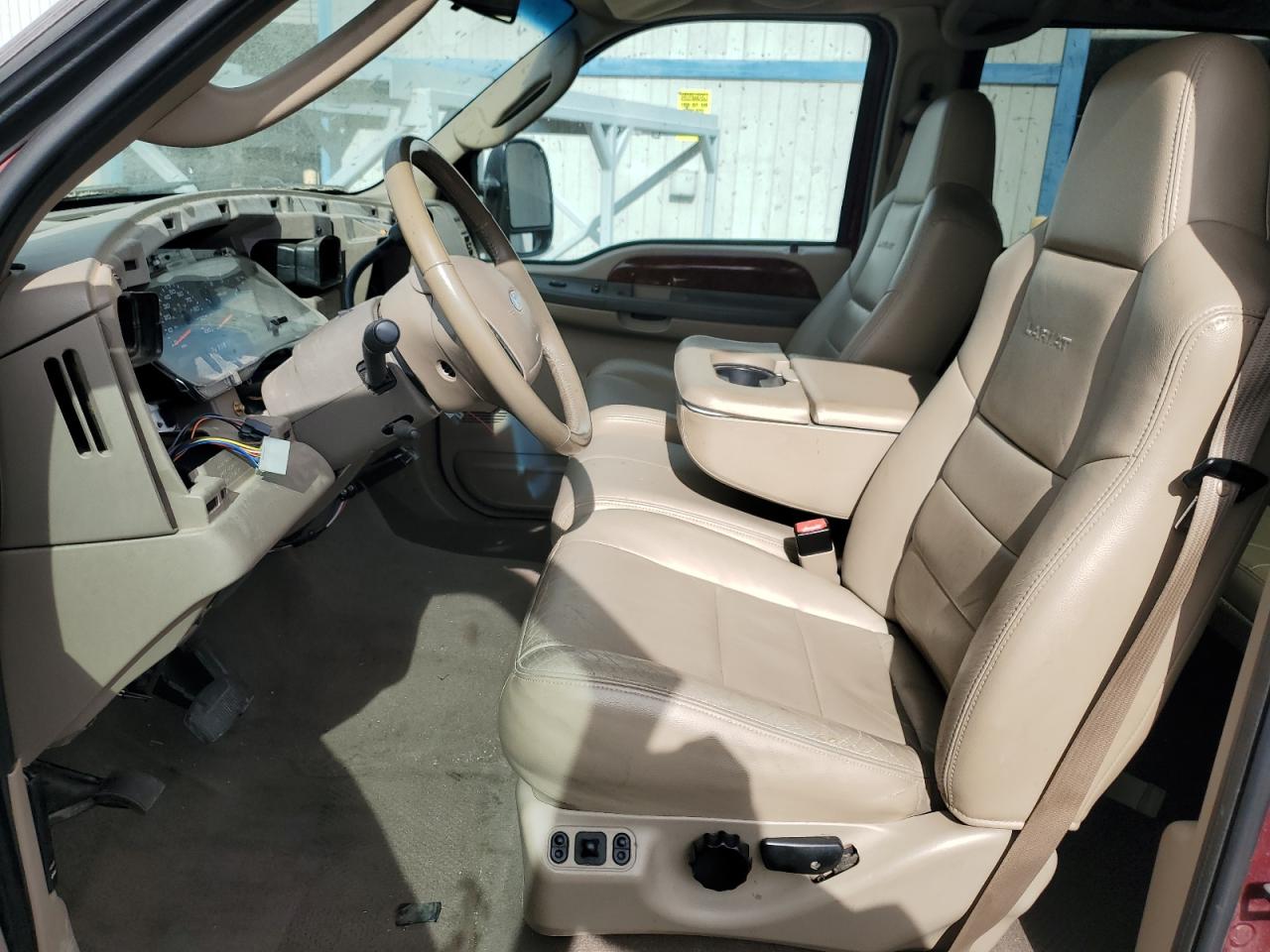 2004 Ford F250 - Image 7