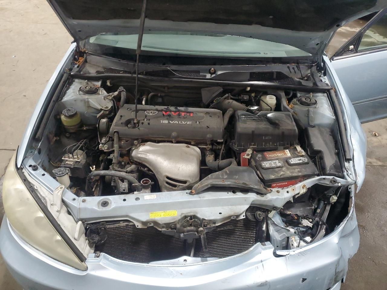 2005 Toyota Camry - Image 11