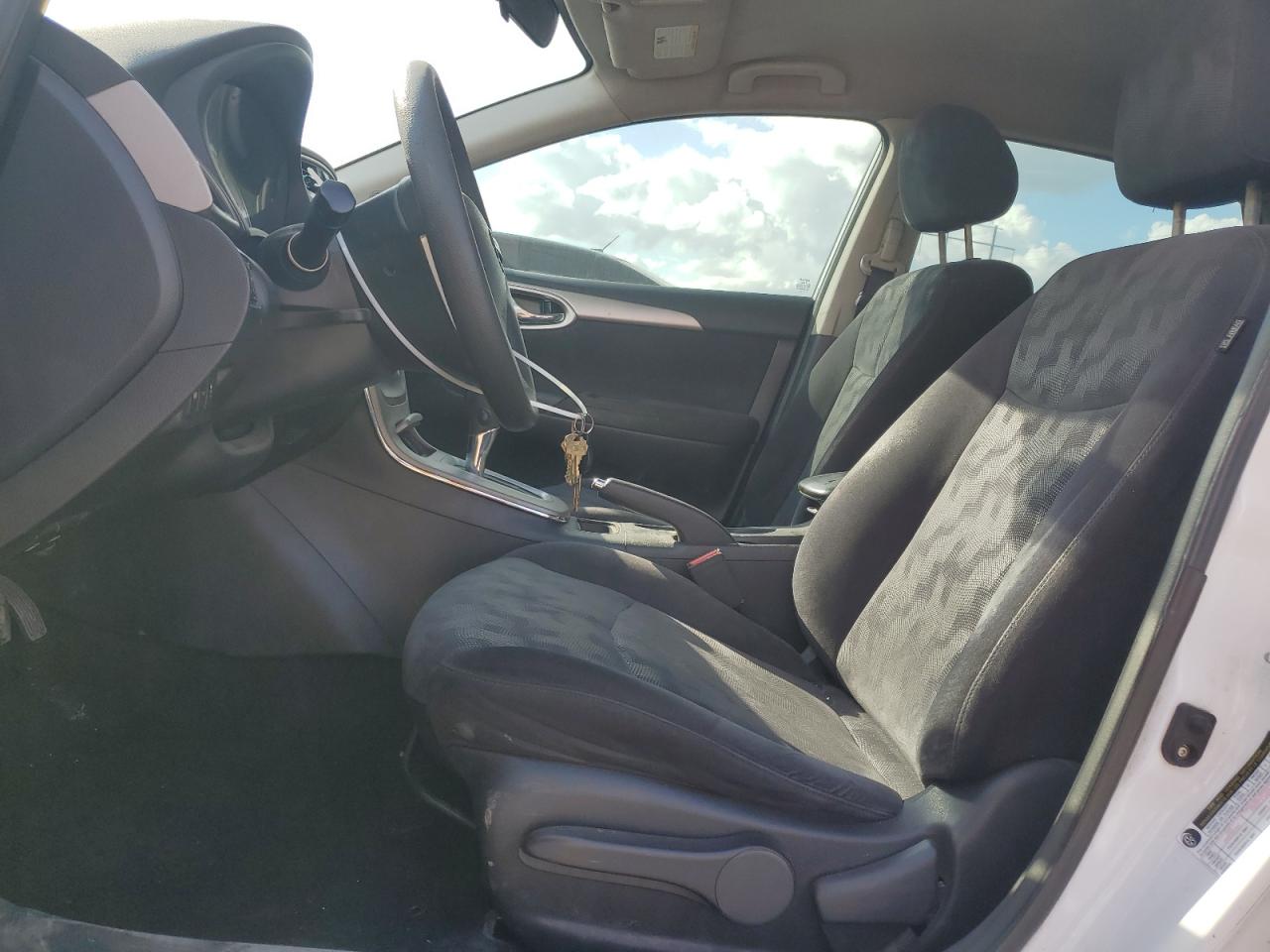 2013 Nissan Sentra - Image 7