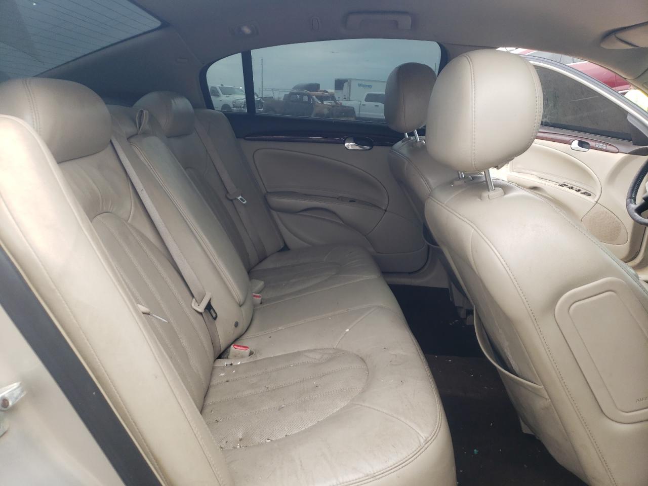 2007 Buick Lucerne - Image 10