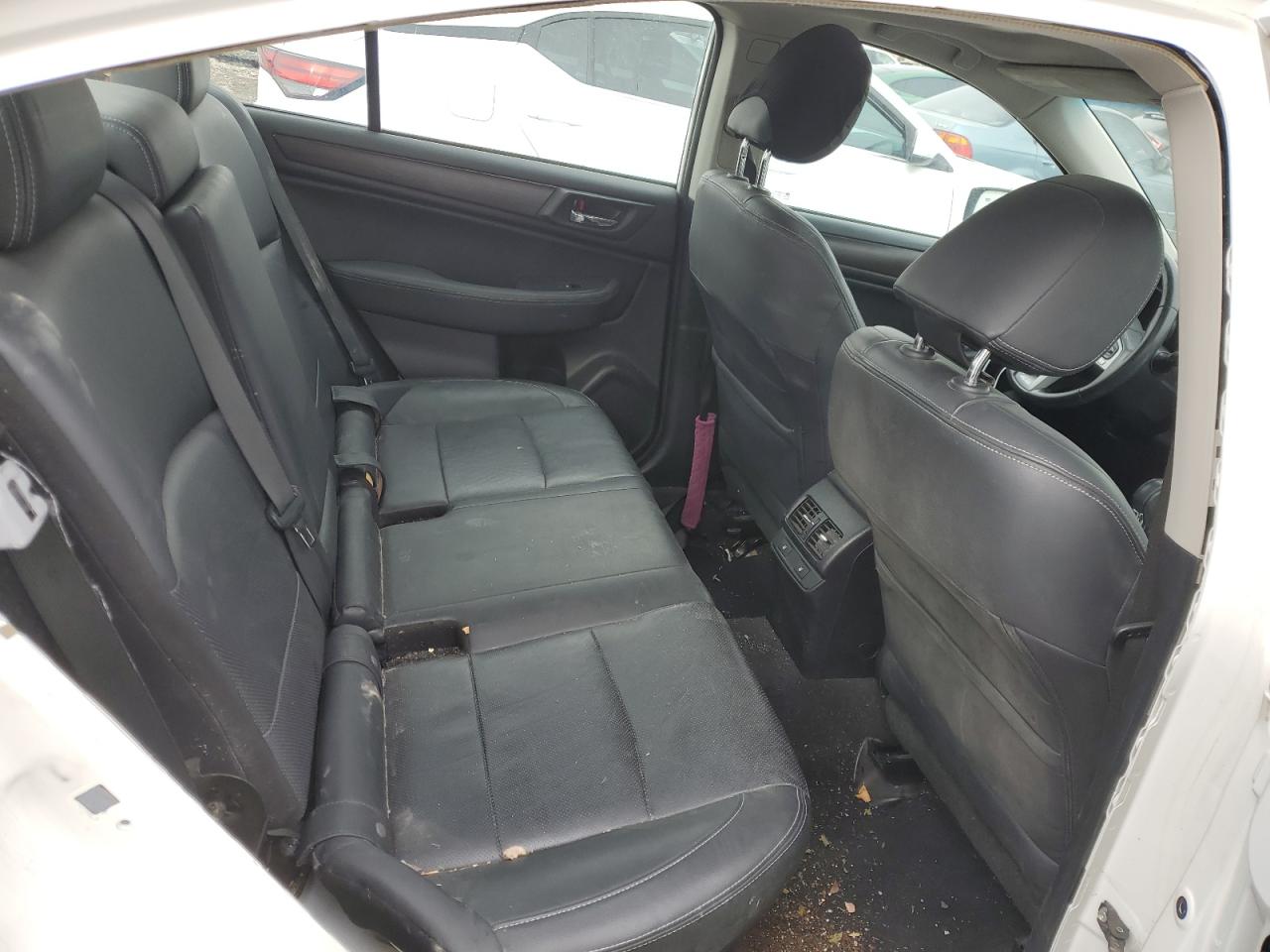 2015 Subaru Legacy - Image 10