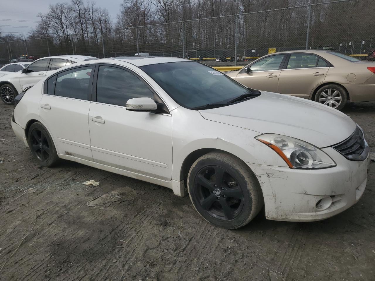 2012 Nissan Altima - Image 4