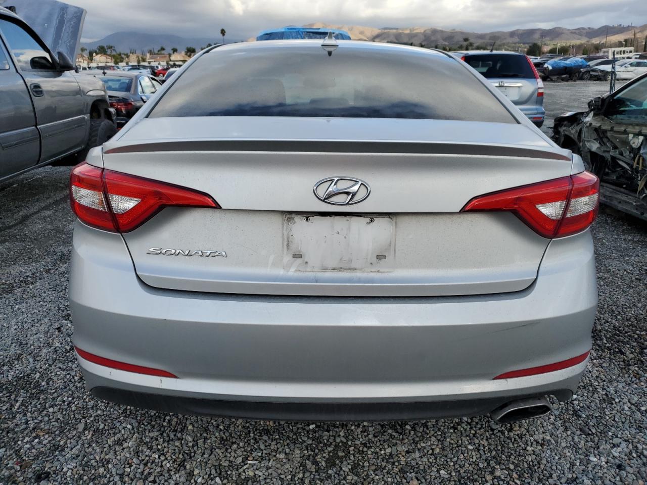 2017 Hyundai Sonata - Image 6